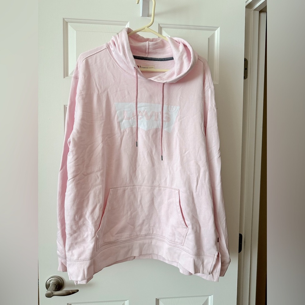 Levi’s pink sweatshirt size xl